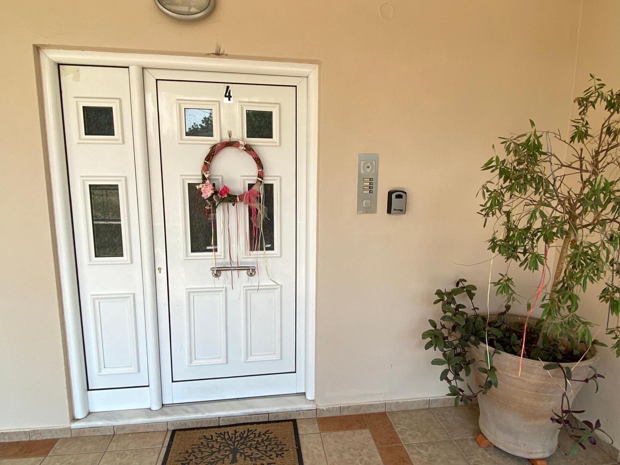 Cozy & Quiet City Apartment Trikala  Exterior photo