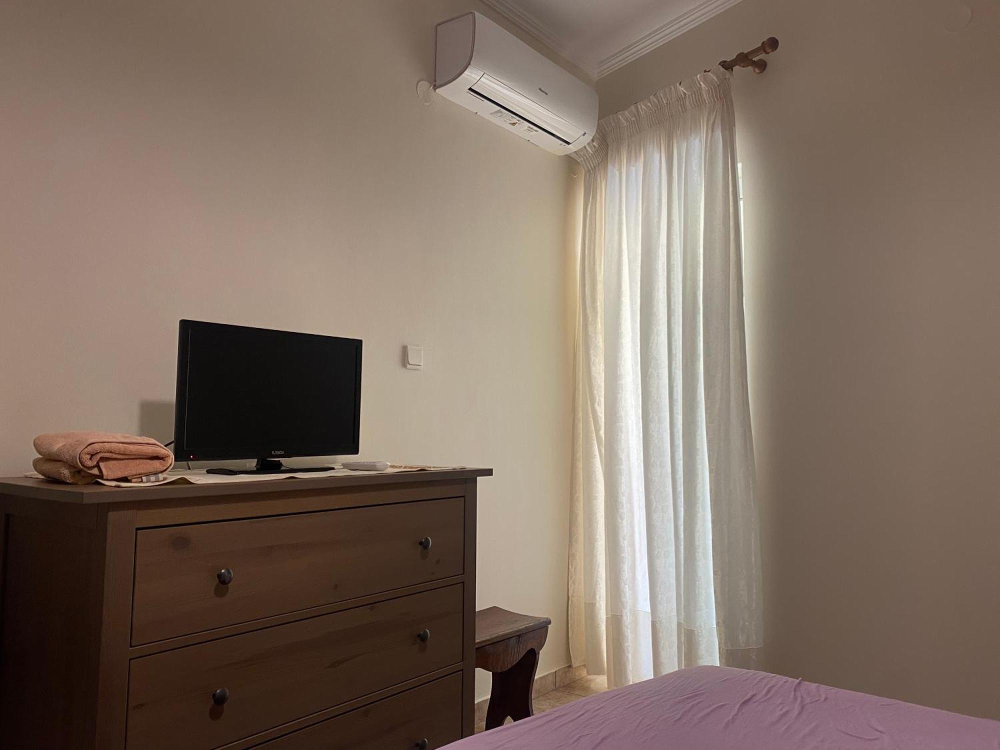 Cozy & Quiet City Apartment Trikala  Exterior photo