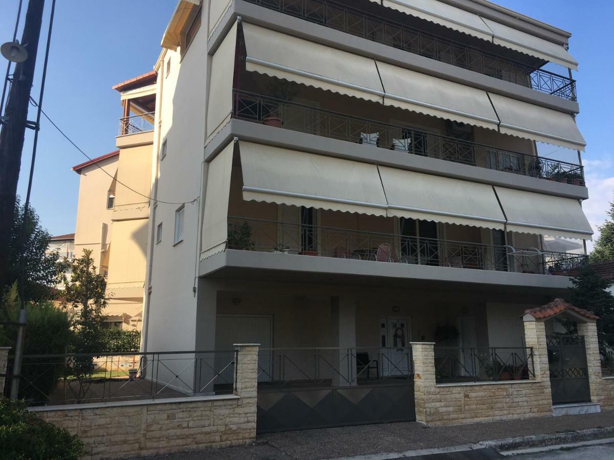 Cozy & Quiet City Apartment Trikala  Exterior photo