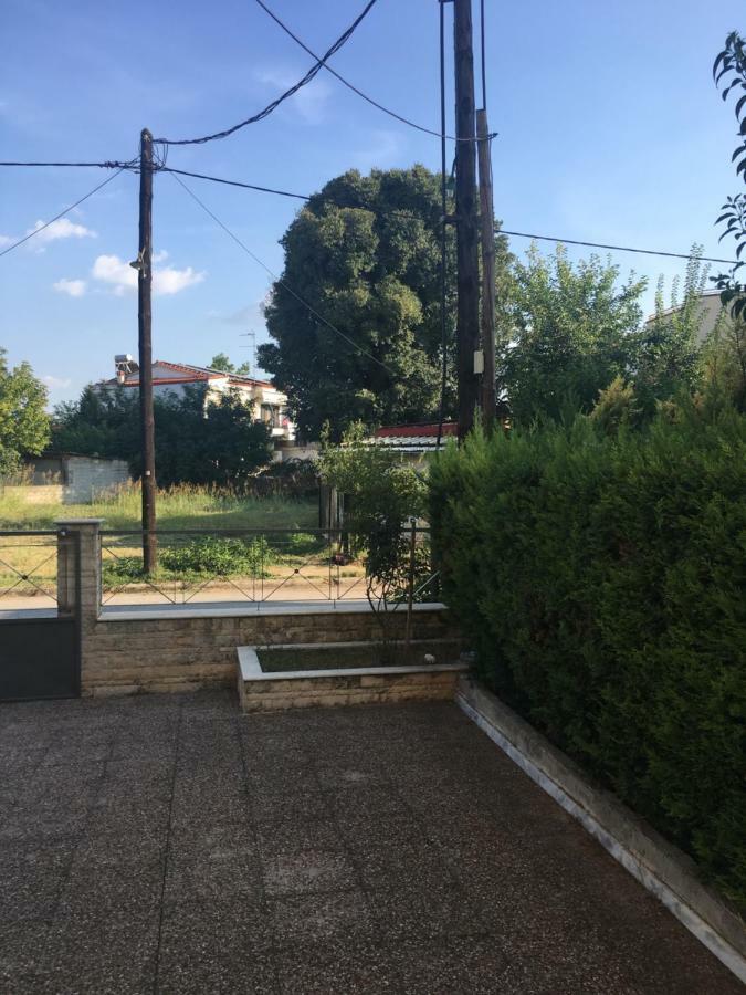Cozy & Quiet City Apartment Trikala  Exterior photo